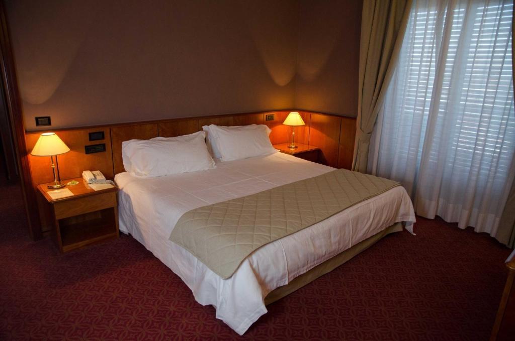 Air Palace 4* Leini