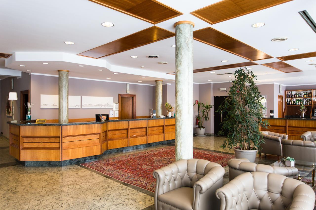 Air Palace 4* Leini