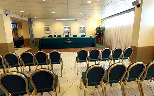 Air Palace Hotel 4*