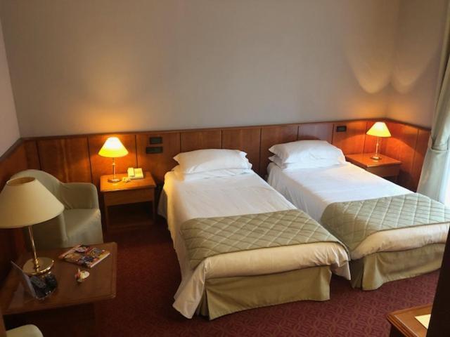 Air Palace 4*